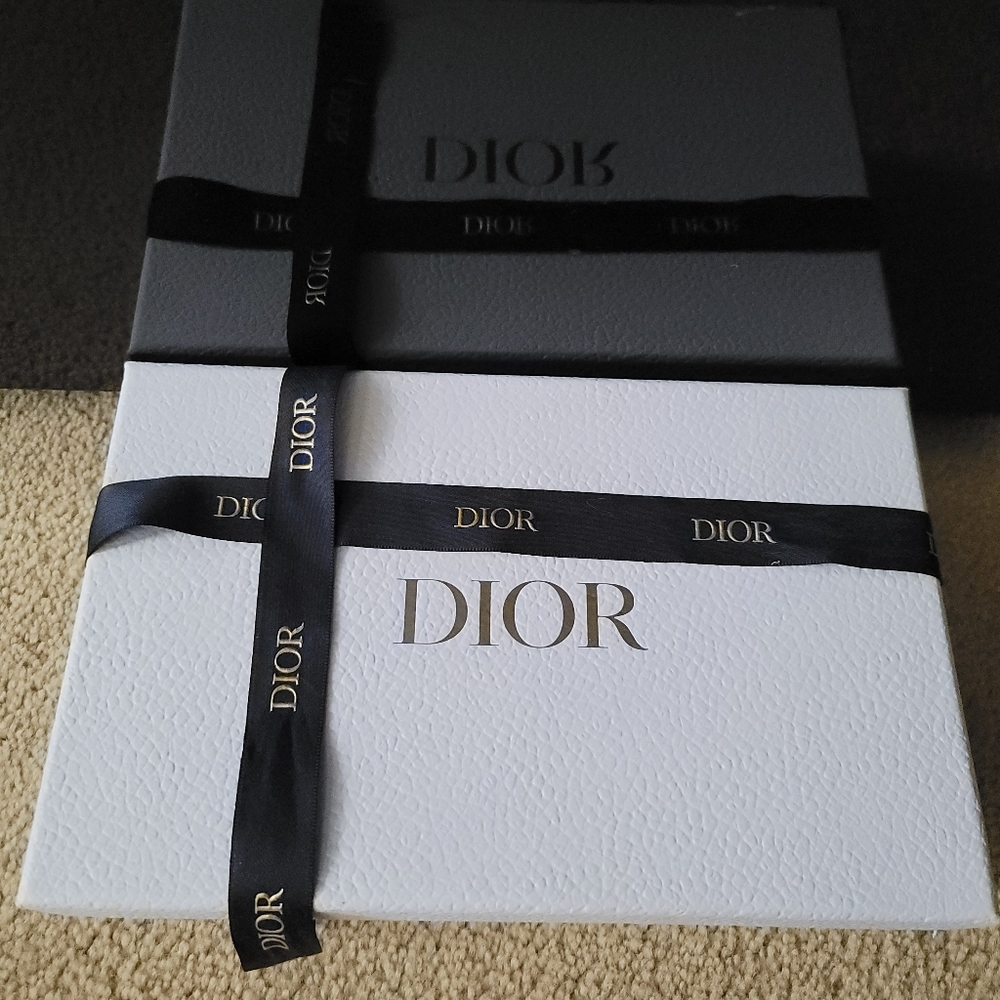 Dior box with ribbon